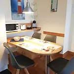 5 Im Strandhaus *